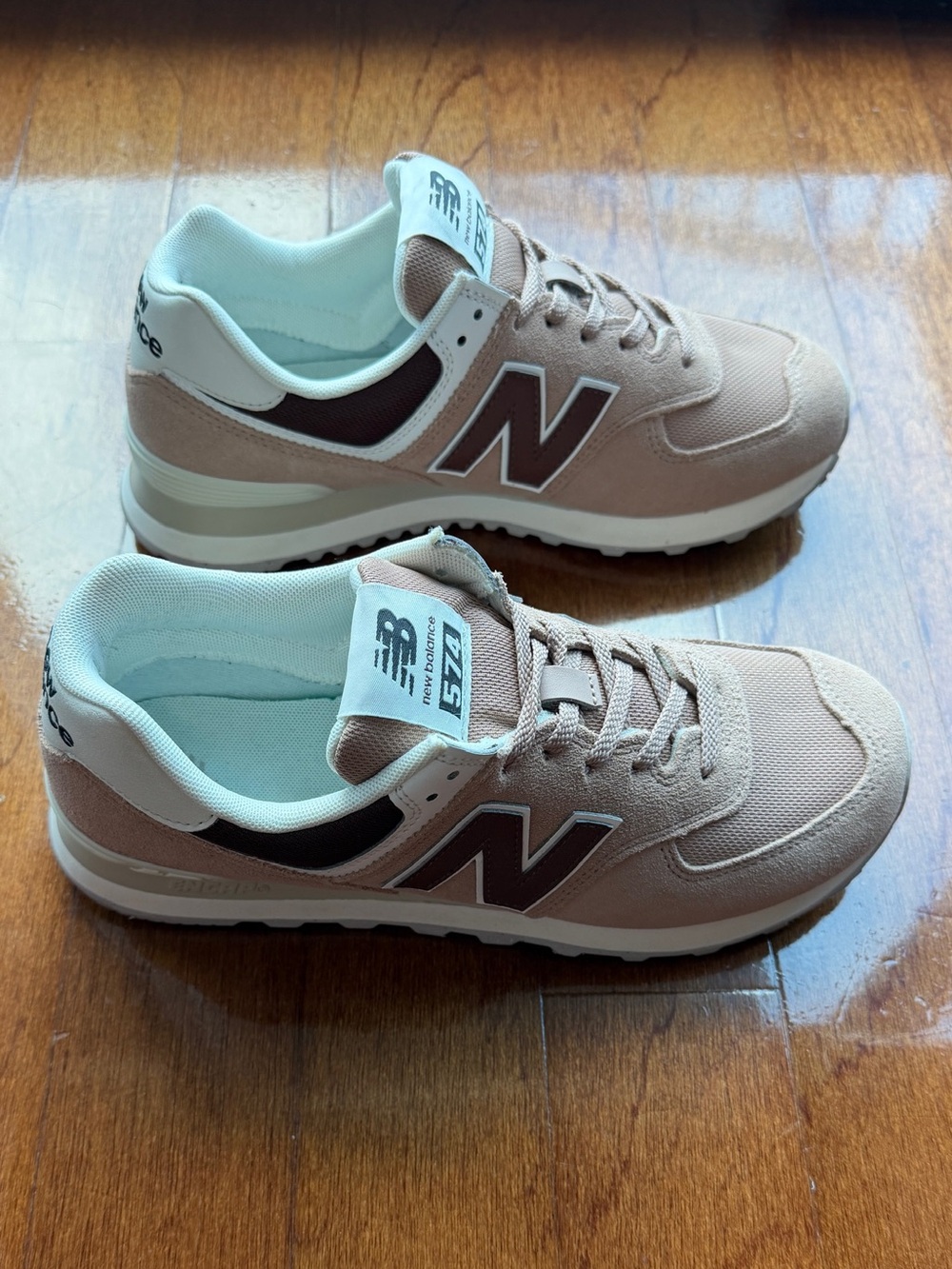New Balance Women's 574 Retro Sneaker - Blush Rose and White - Wore only once